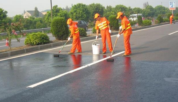  噴涂速凝防水涂料的優(yōu)勢(shì)有哪些？